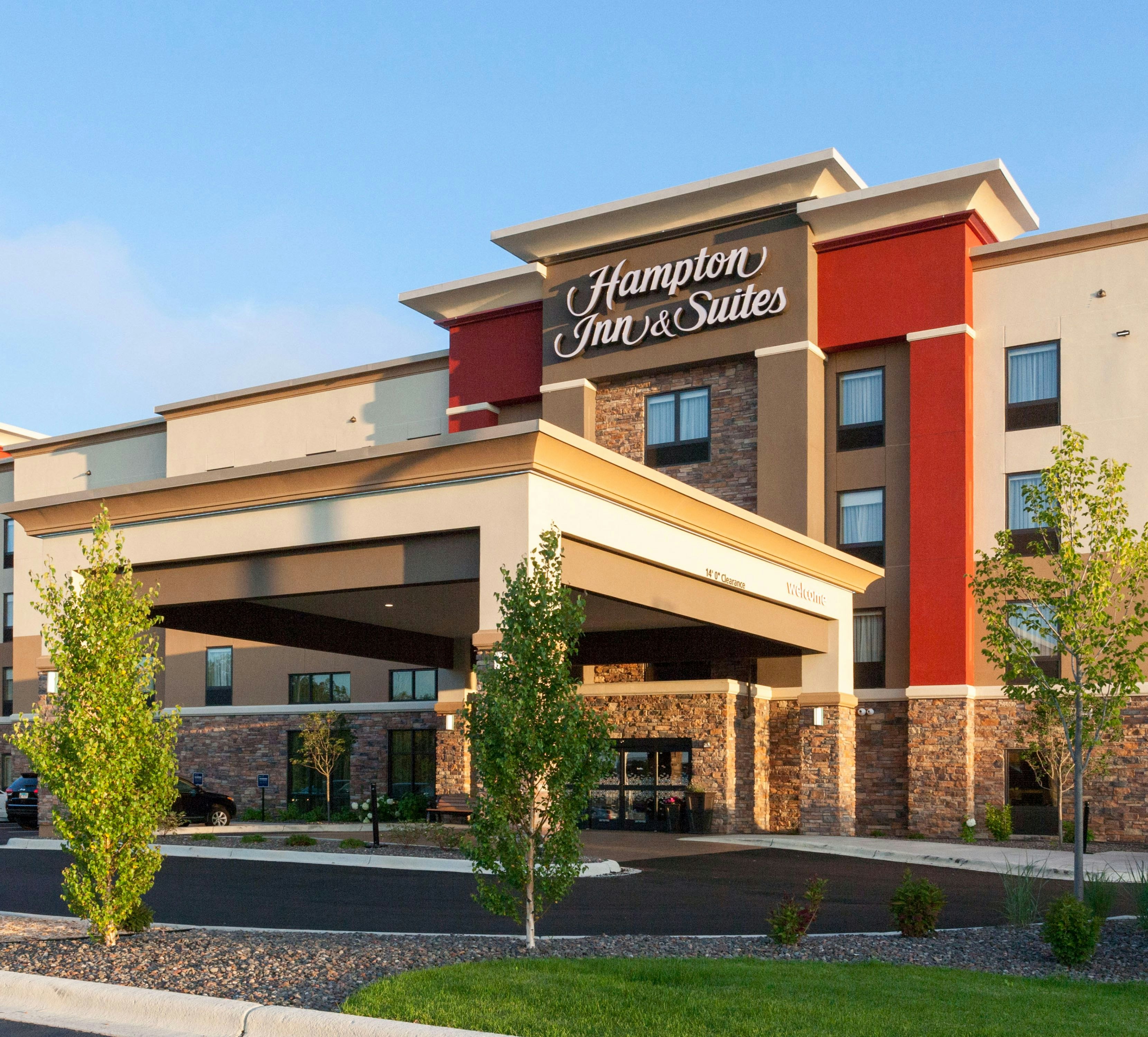 Hampton Inn & Suites Duluth North / Mall Area 2/45