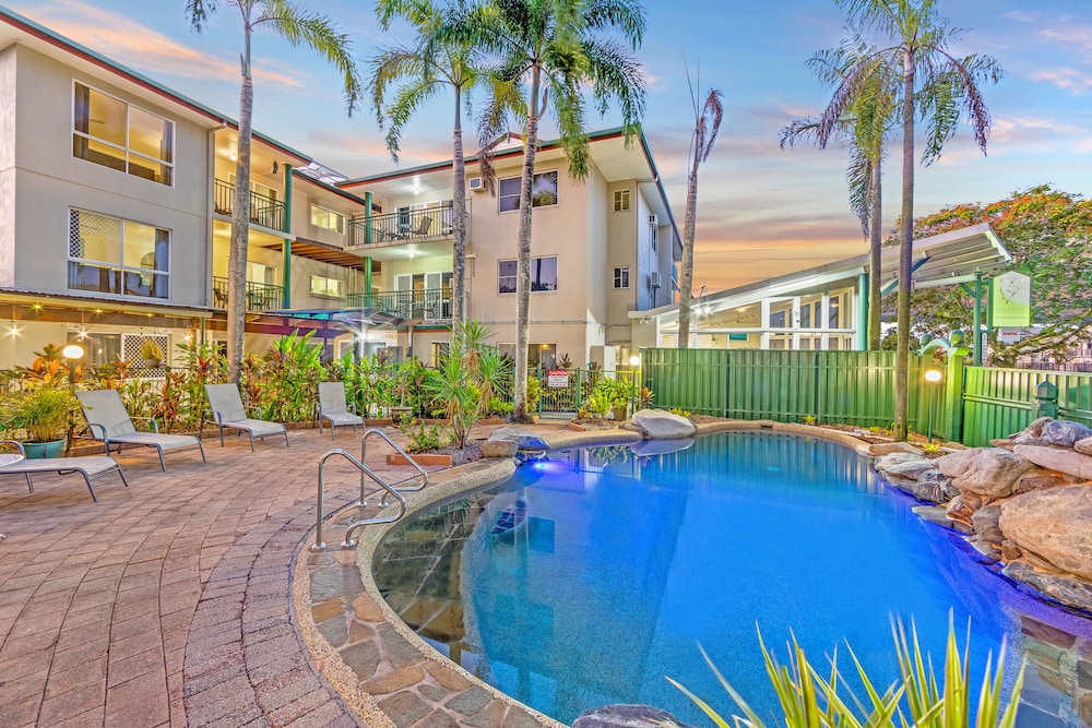 KOALA COURT HOLIDAY APARTMENTS 60/68