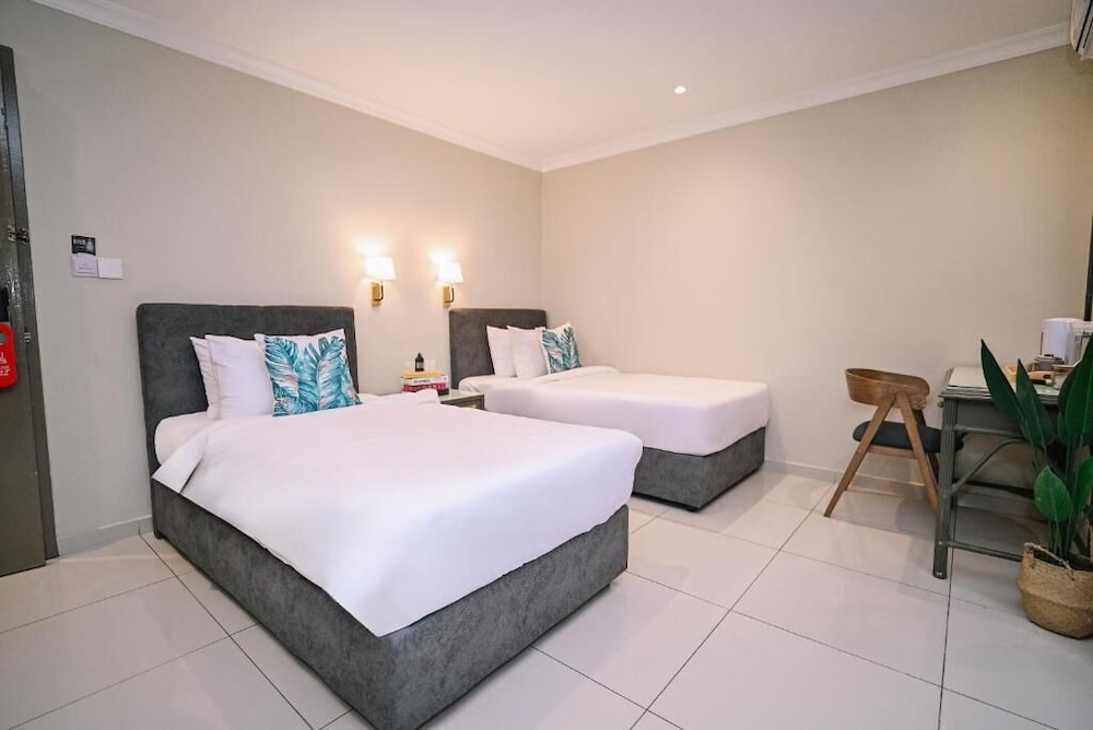 Kingston Hotel 6 at Changkat Bukit Bintang 26/61