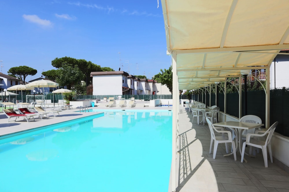 FAMILY HOTEL K2 & SPIAGGIA MARINA BEACH 16/38