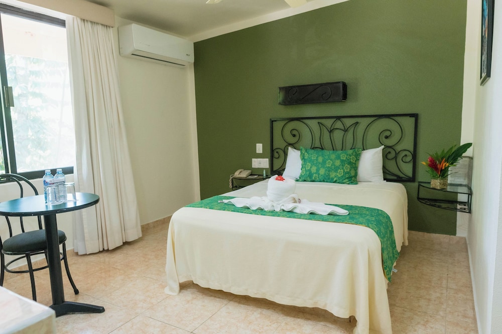 Hotel Maya Tulipanes Palenque 24/71