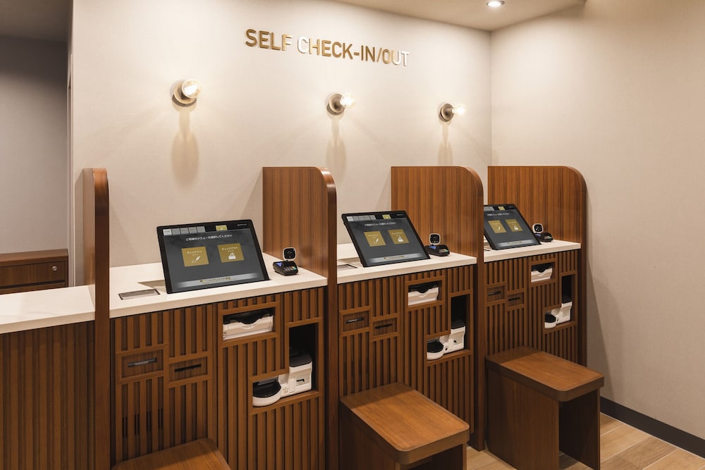Sotetsu Fresa Inn Daimon 38/42