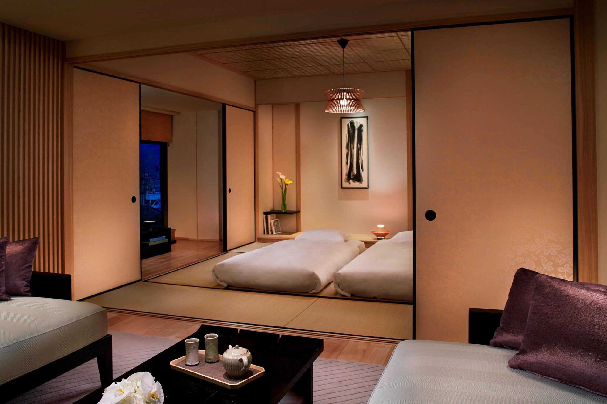 جناح ركني بسريرين منفصلين بإطلالة على المدينة، The Ritz Carlton Kyoto 2/5