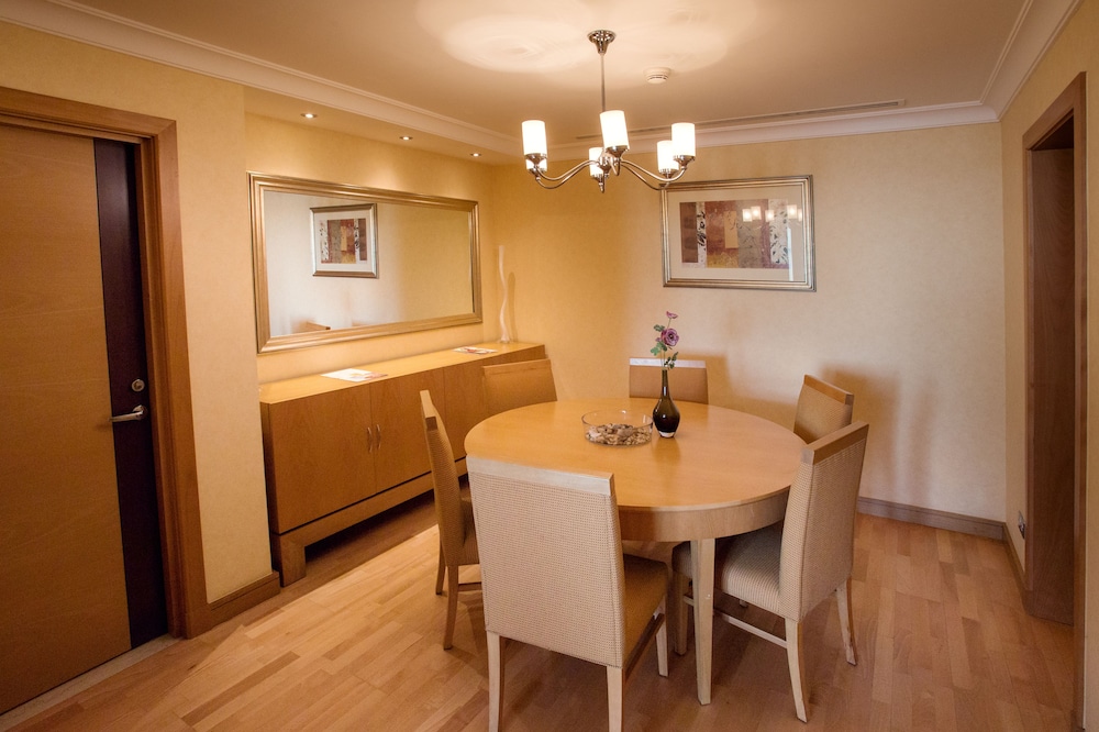 Copthorne Al Jahra Hotel & Resort 61/76