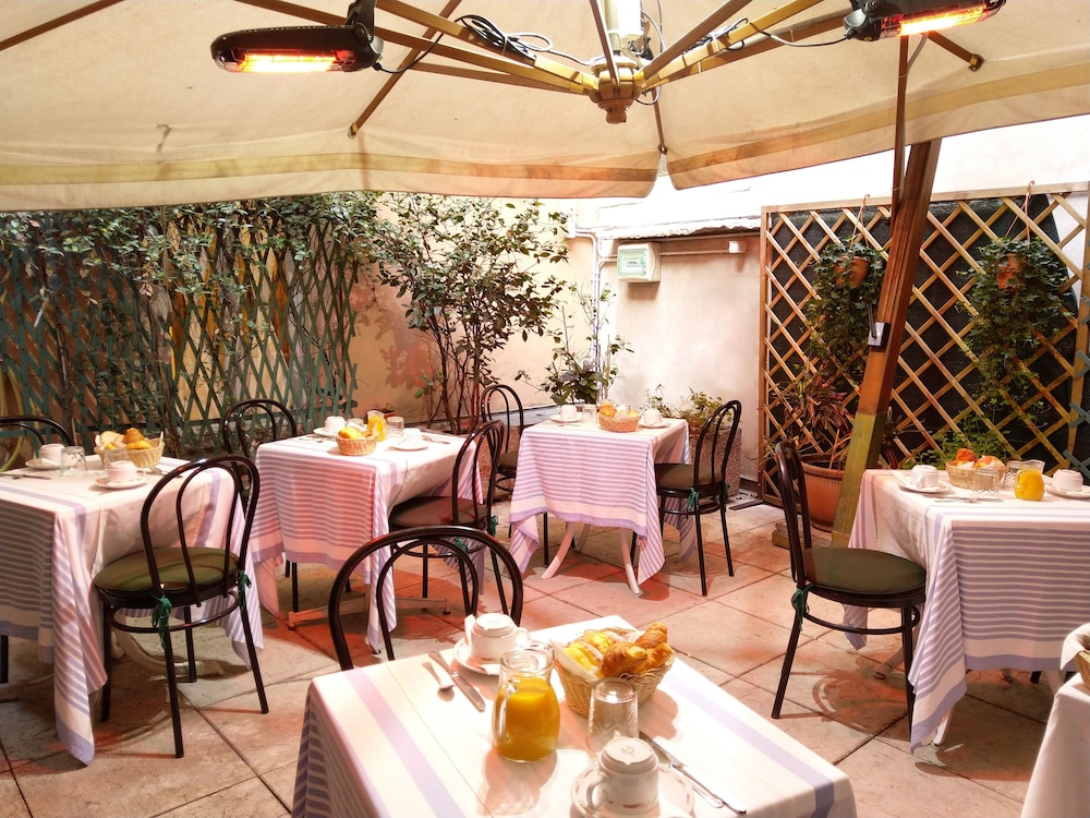 Hotel Torcolo 43/47