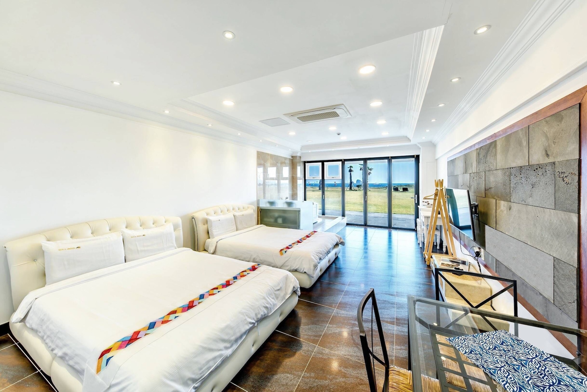 DELUXE, SUITE, OCEAN VIEW, ACCESSIBLE