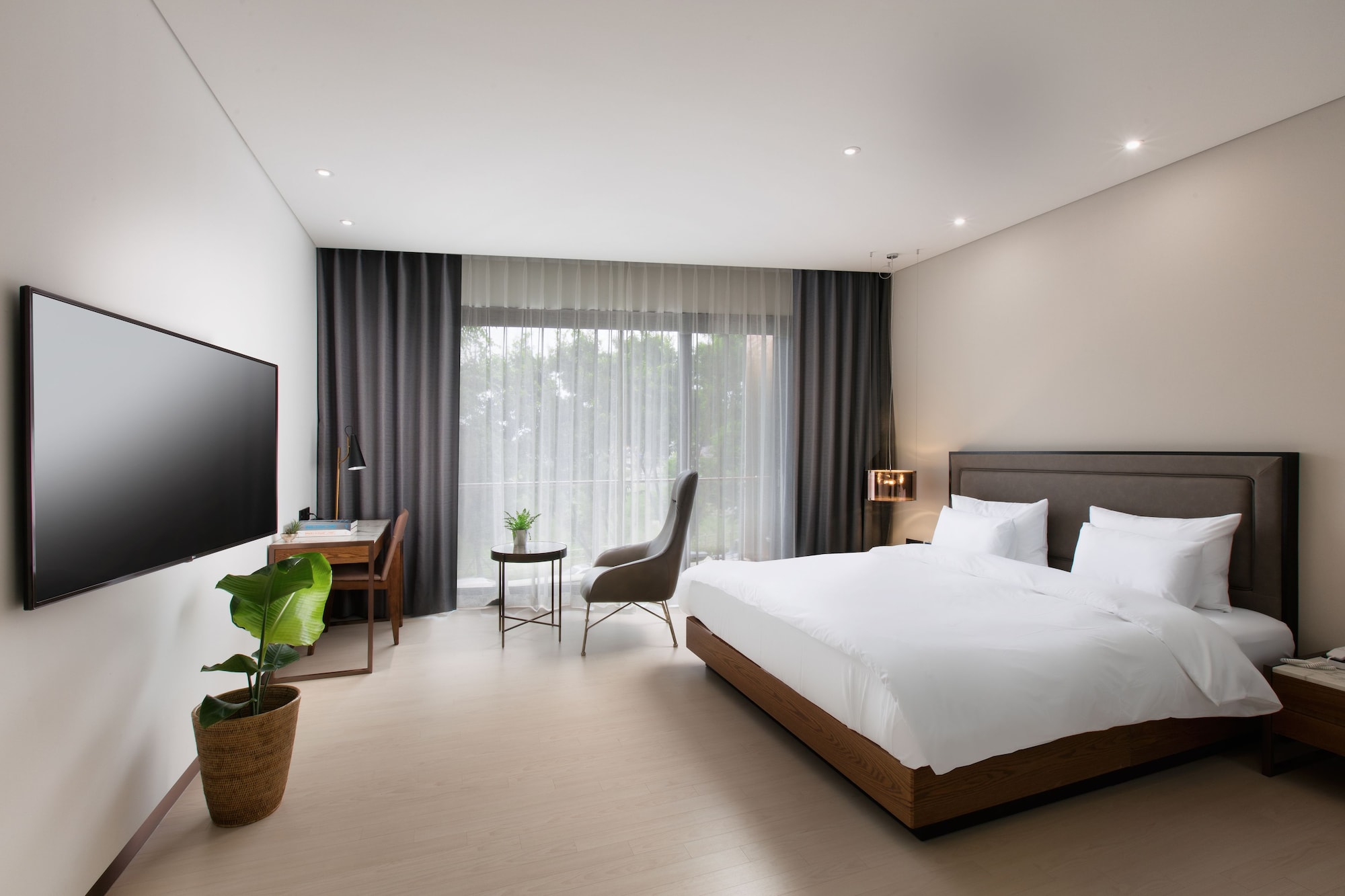 GRAND, DOUBLE BED, TERRACE