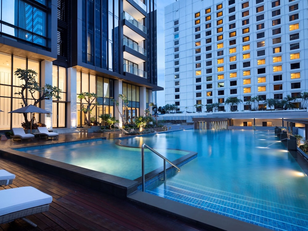 ARTOTEL Suites Mangkuluhur 35/42