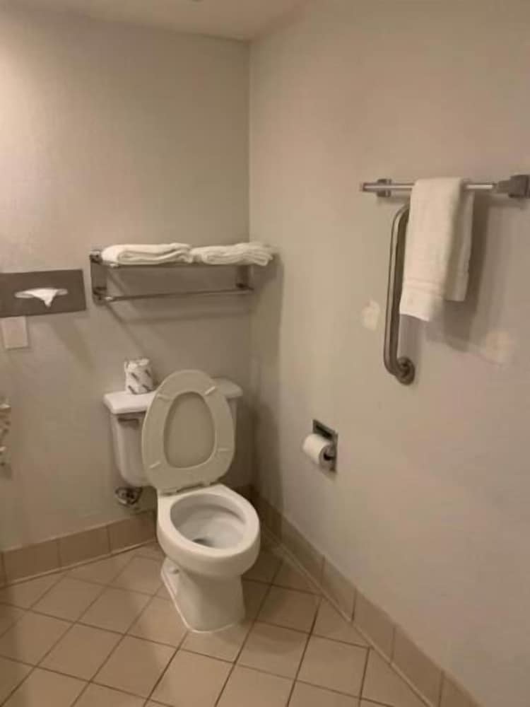 Horizon Inn & Suites 47/48