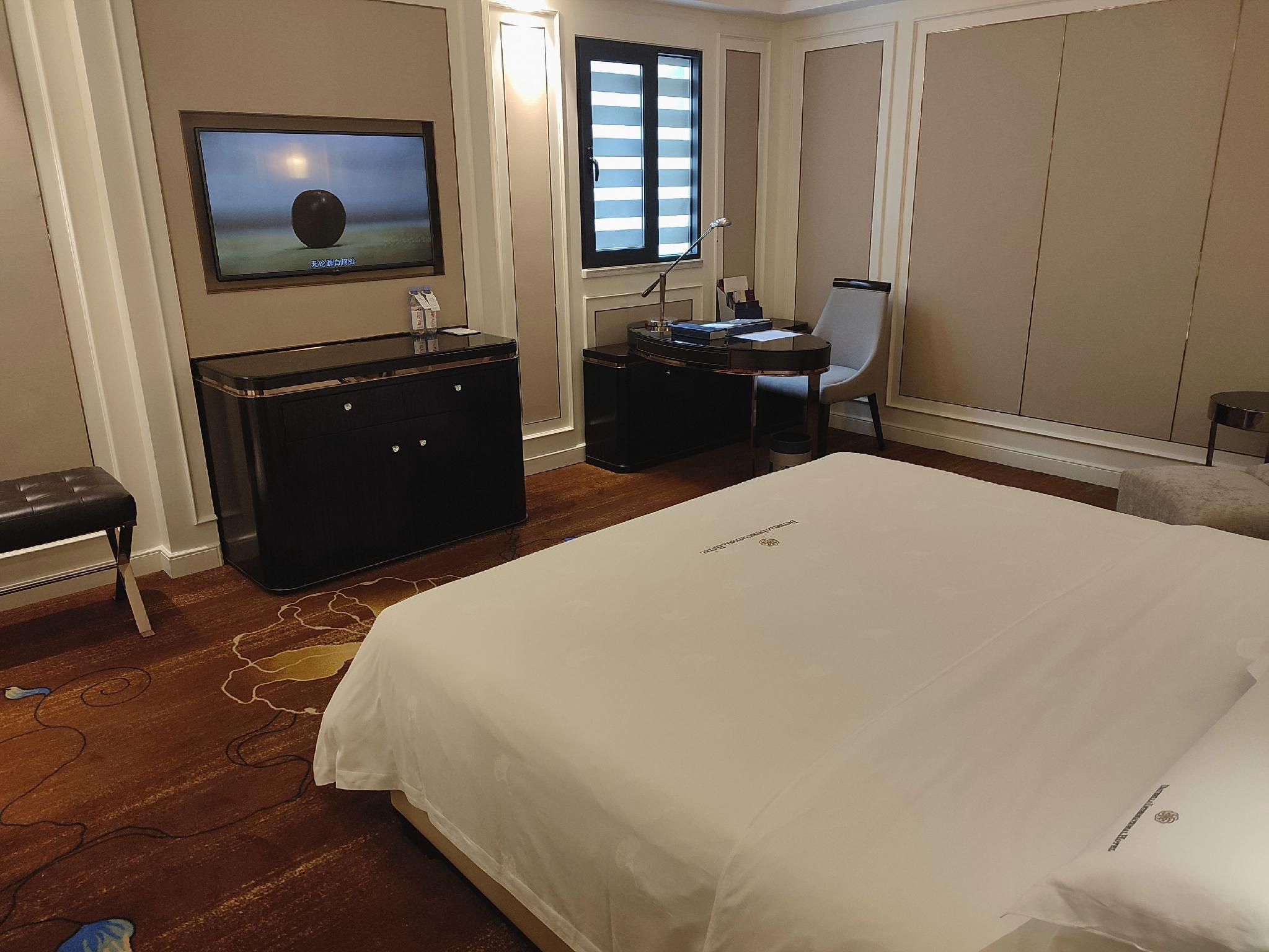 Boutique, Double Bed