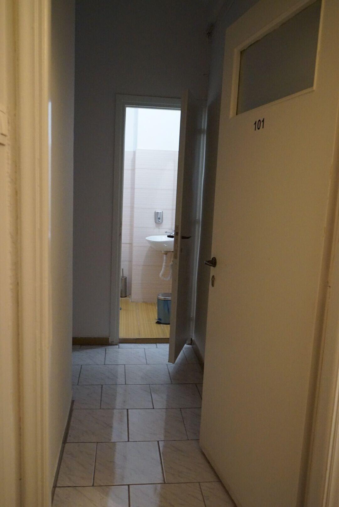 Orpheus Hotel - Hostel 42/48