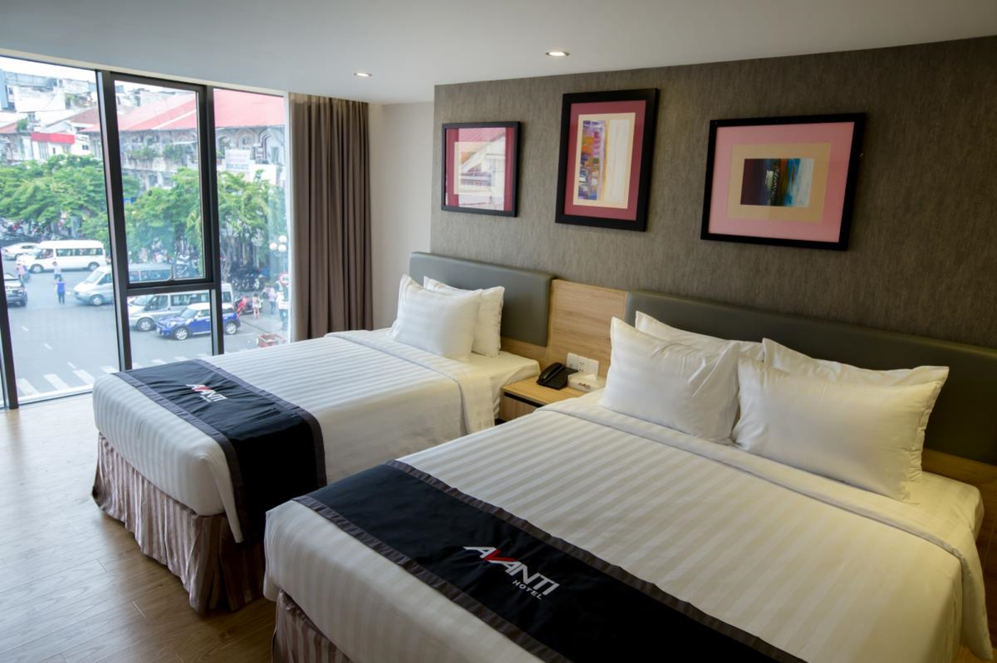 Room, Triple