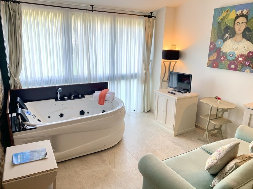 HOTEL PALACIO TORRE DE RUESGA 30/64