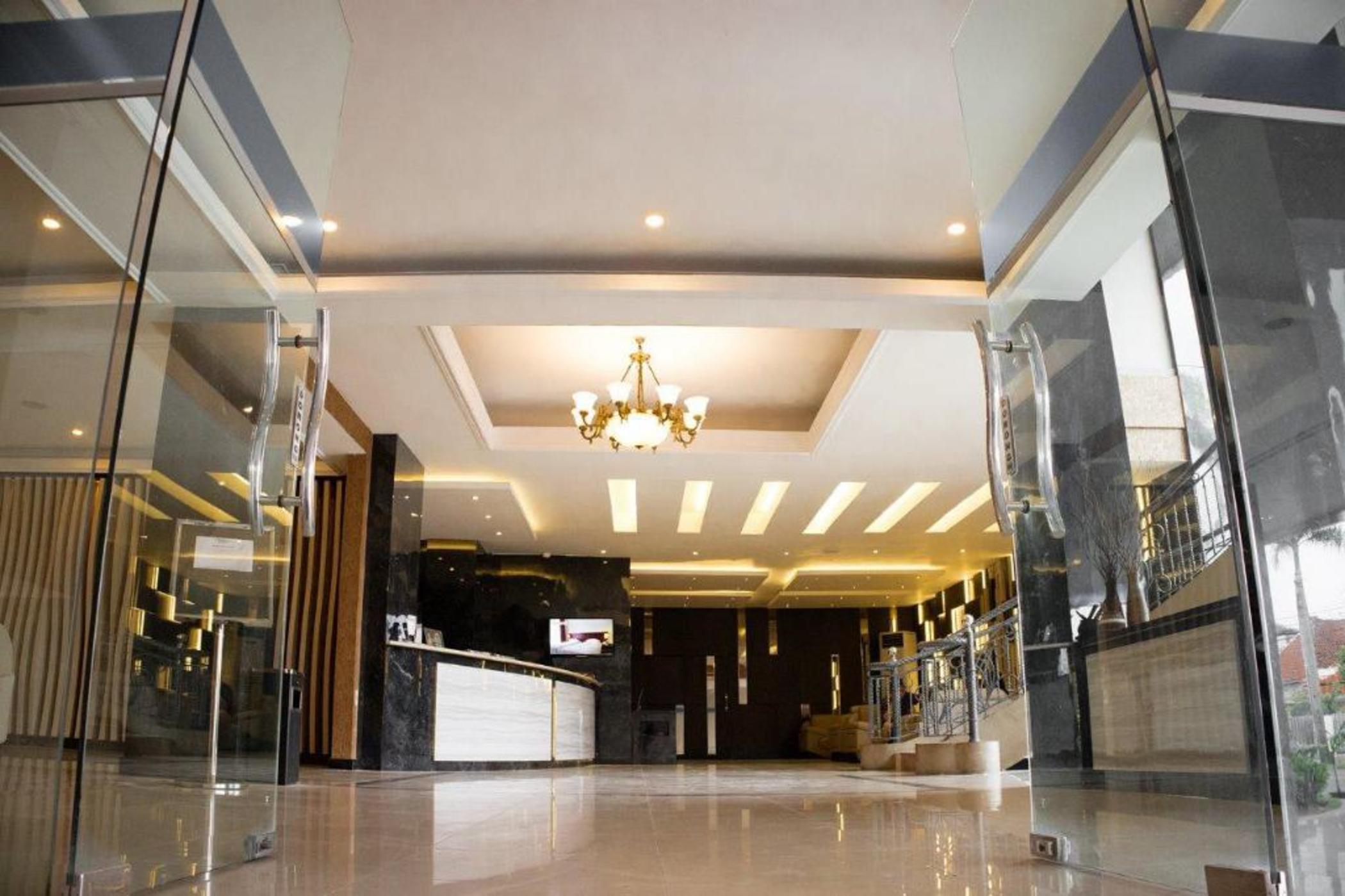 Karlita Hotel Tegal 6/31