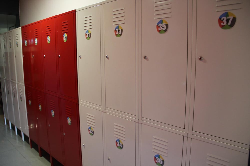 Alternative Creative Youth Hostel Barcelona 2/50