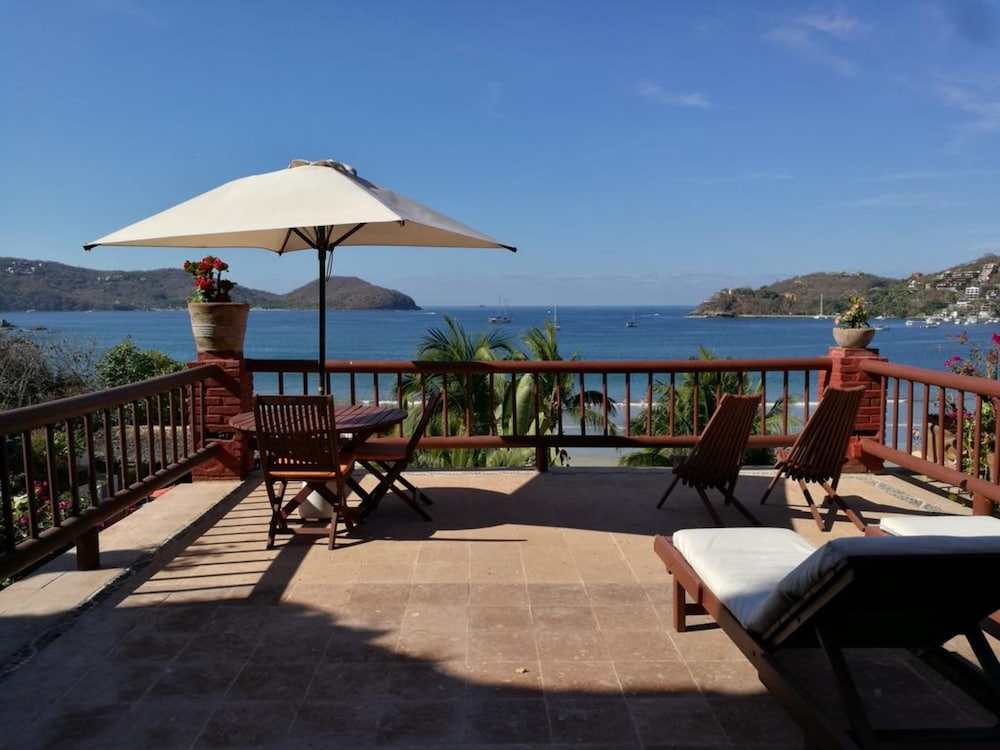 Aura del Mar Hotel 51/67