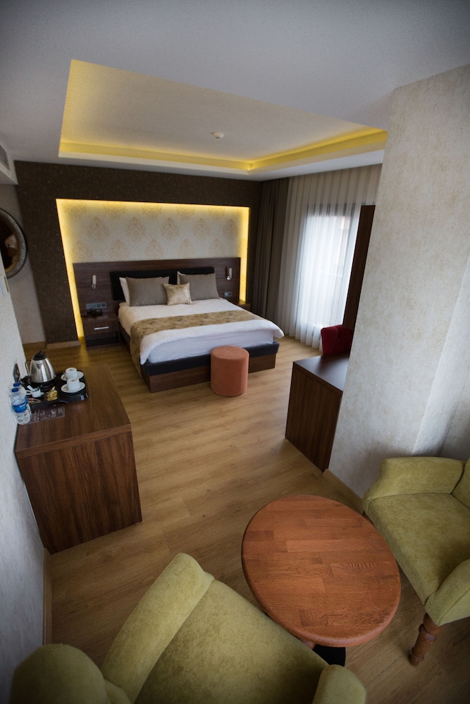Can Deluxe Hotel 14/25