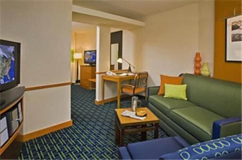 Fairfield Inn and Suites Tulsa South Medical District 29/47