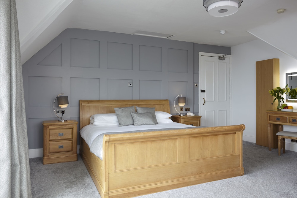 Luccombe Hall Hotel 35/75