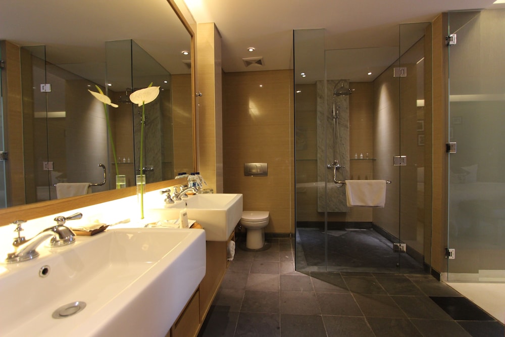 Ossotel Legian Bali 50/51