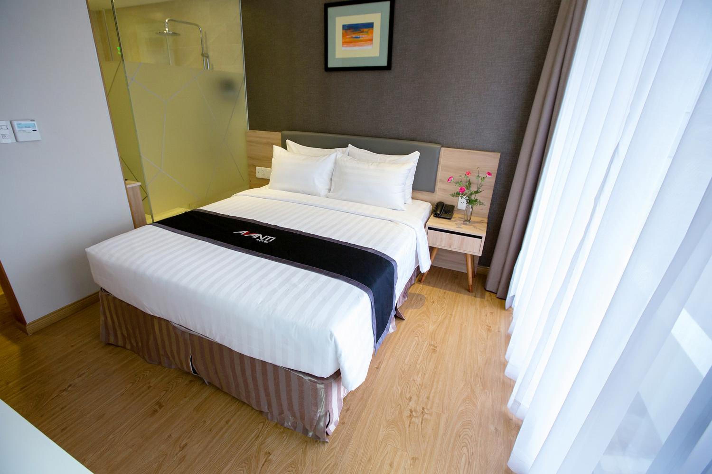 Deluxe, Double Bed, City View