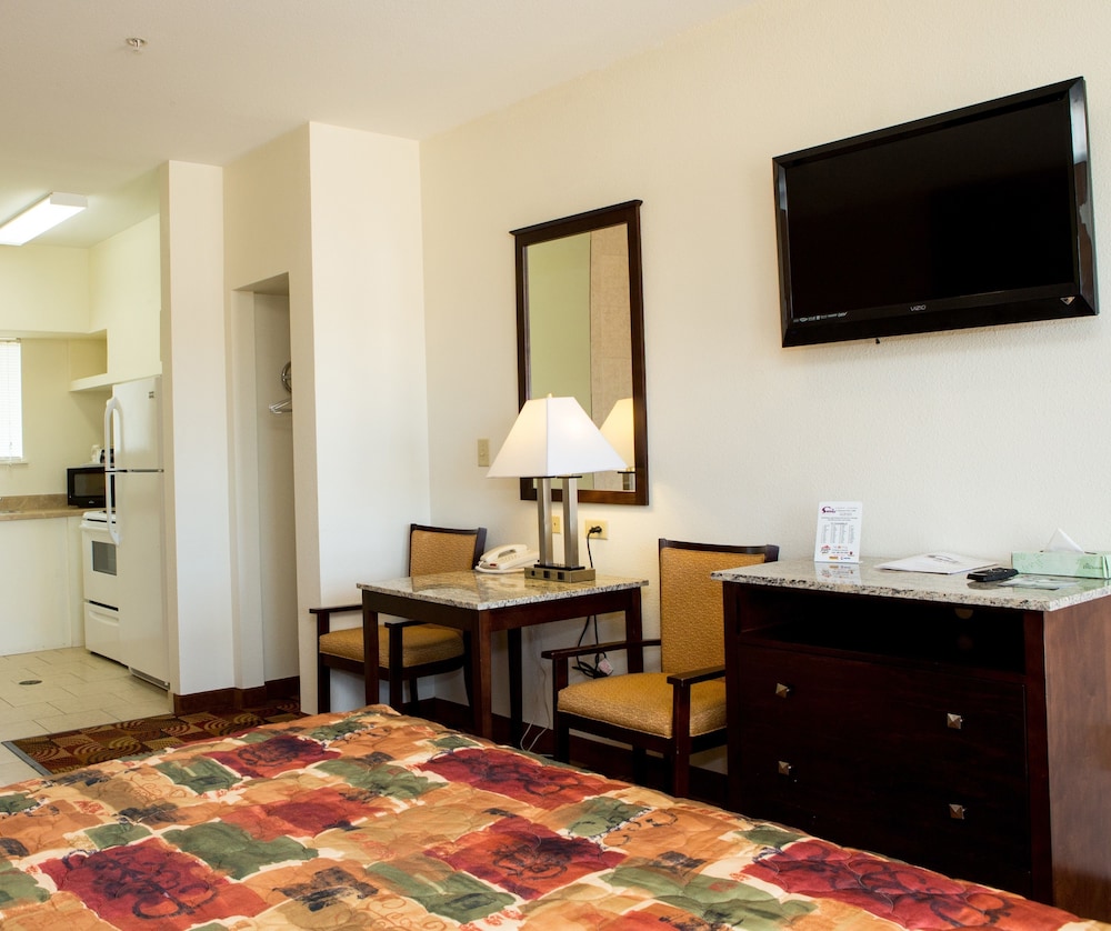Sands Inn And Kitchen Suites 39/51