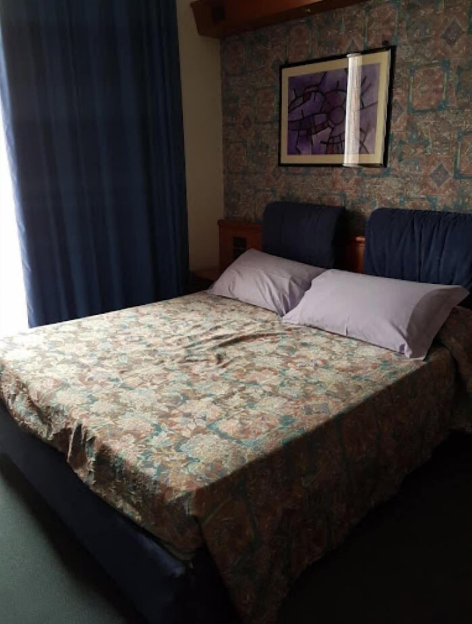 Classic, King Bed