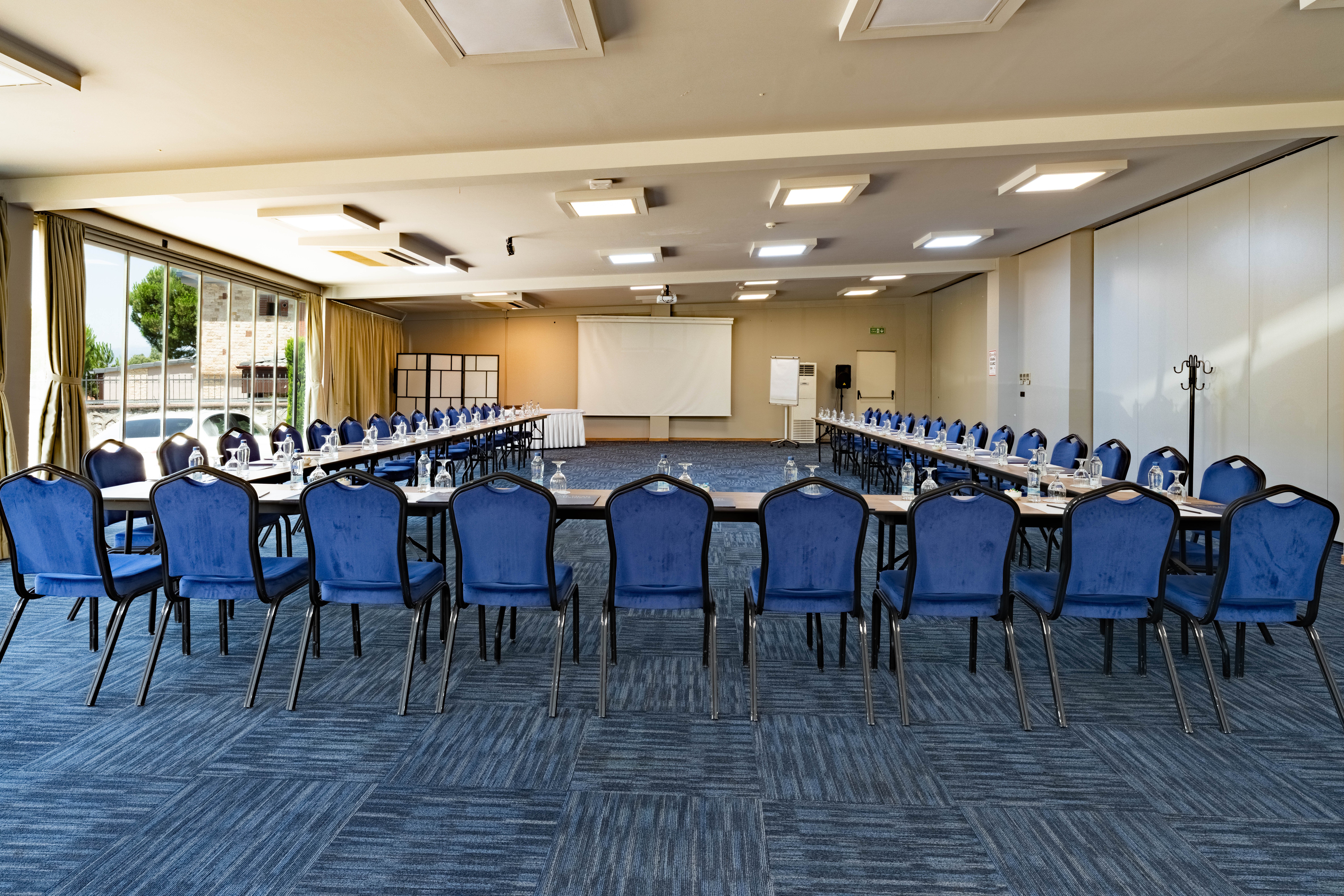Holiday Inn Express Manisa - West 44/50