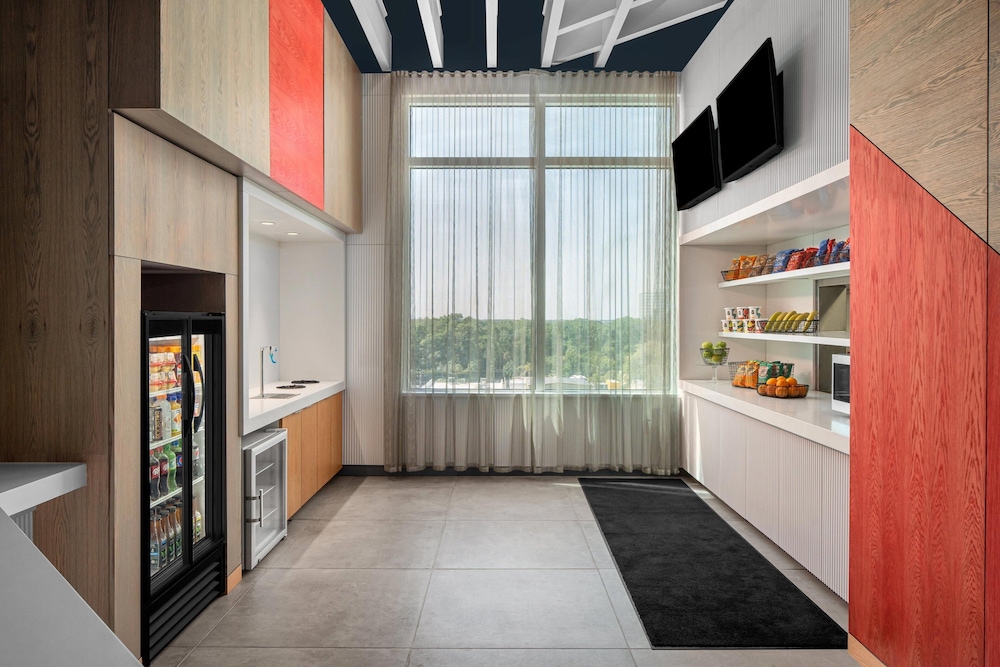 Aloft Tampa Midtown 15/53