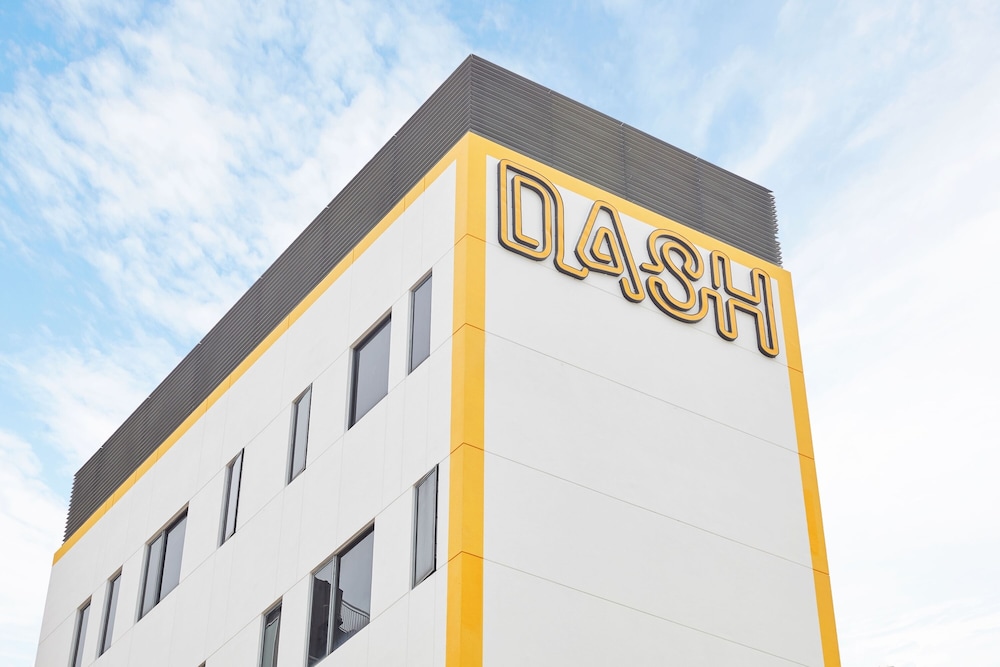 Dash Living on Mackenzie 8/51