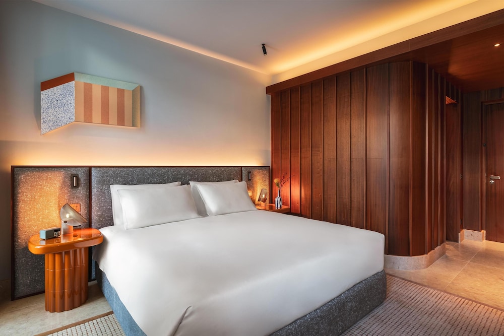 Andaz Lisbon 21/50