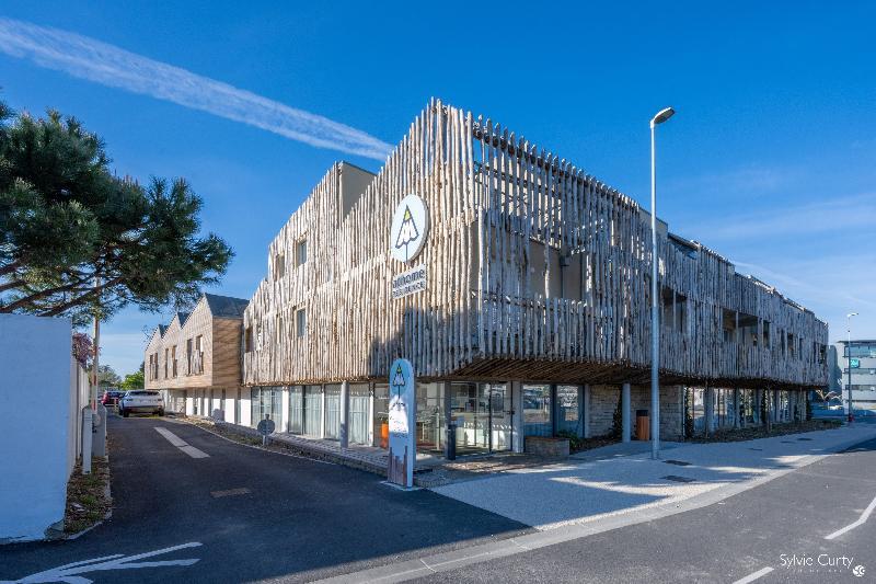 ATHOME RESIDENCE ET SPA 35/40