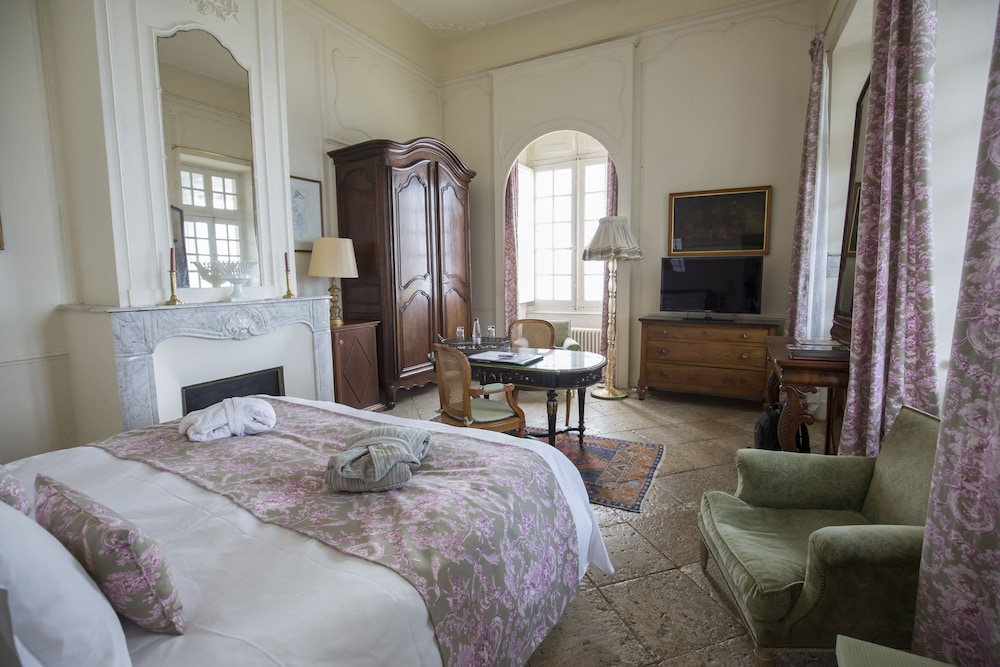 Chateau de Mercues 25/48