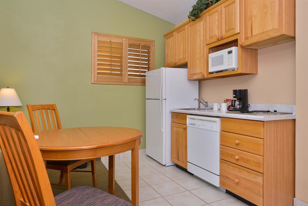 Best Western Plus King's Inn & Suites 9/37