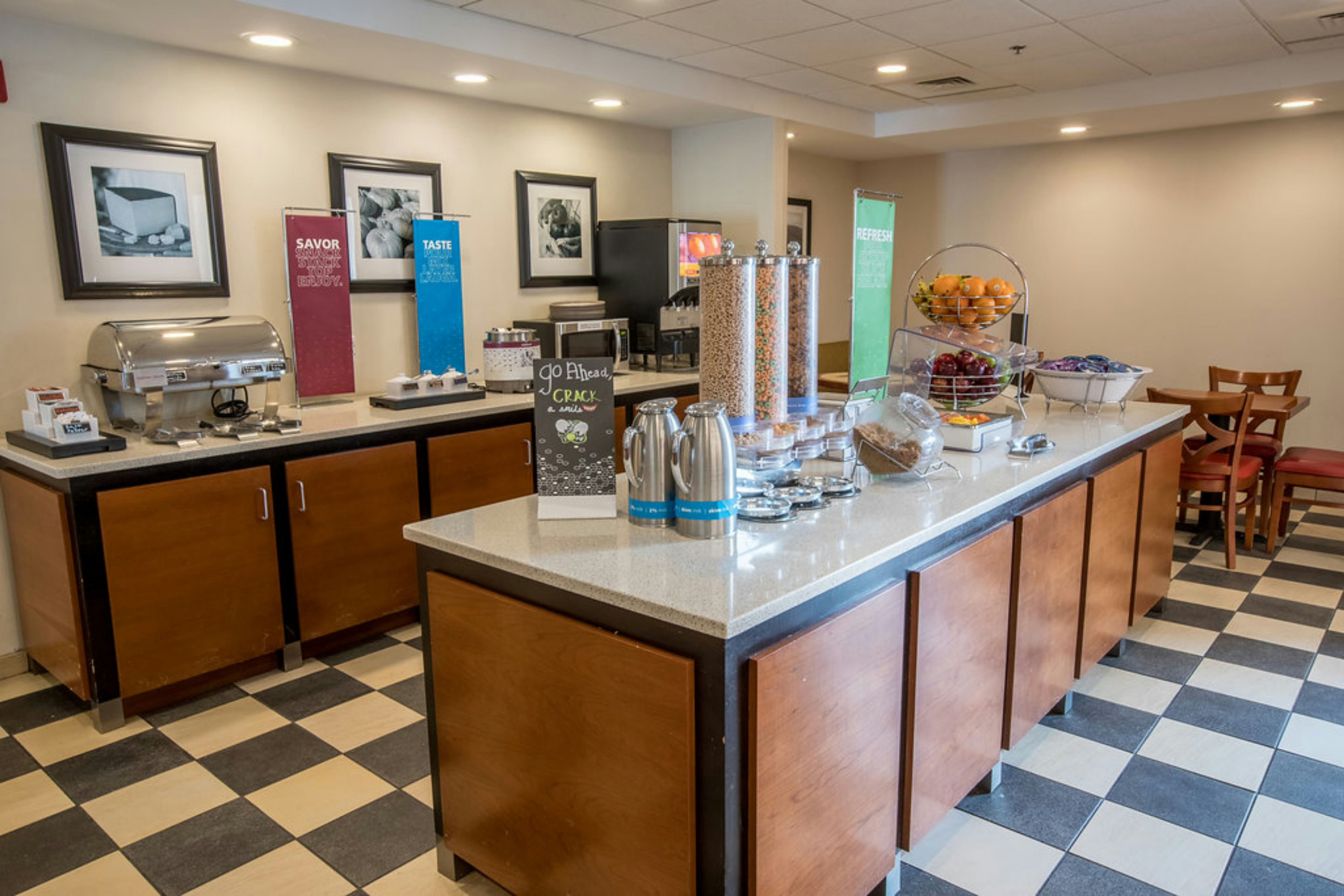 Hampton Inn & Suites Tilton 10/66