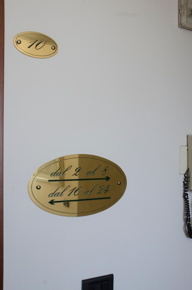 Albergo Bar Cenni 7/48