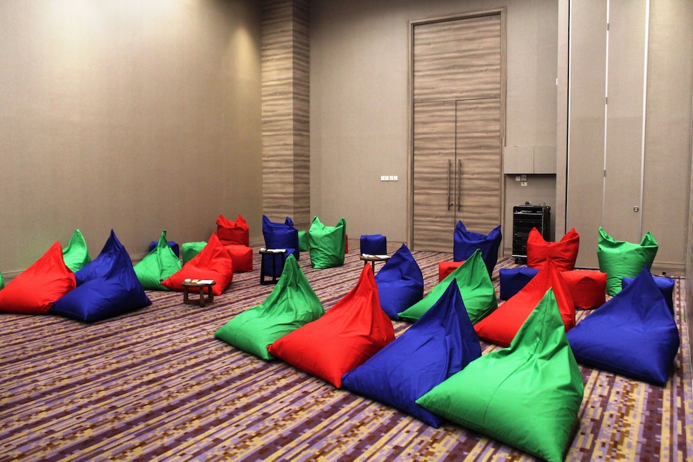 Ibis Styles Jakarta Mangga Dua Square 53/55