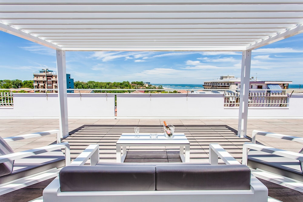 Evo Boutique Hotel 32/43
