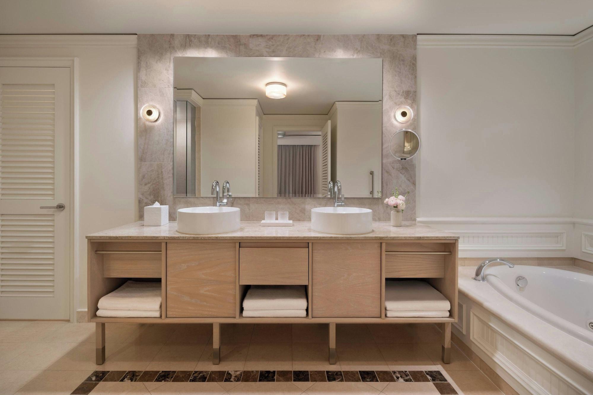 2 Bedrooms, Suite, Ocean Front، The Ritz Carlton Key Biscayne 3/3