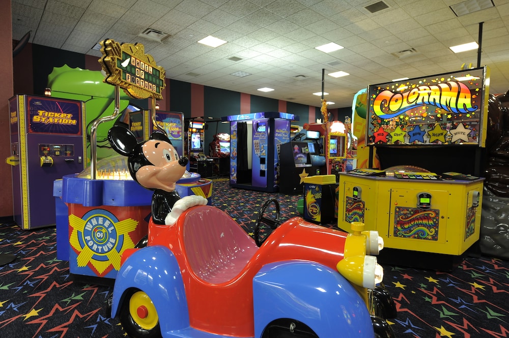 Disneys All Star Music Resort 31/50
