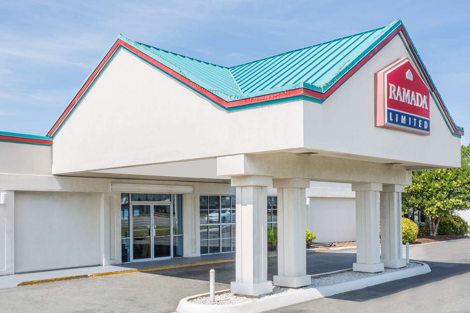 Ramada Limited Norfolk 13/16