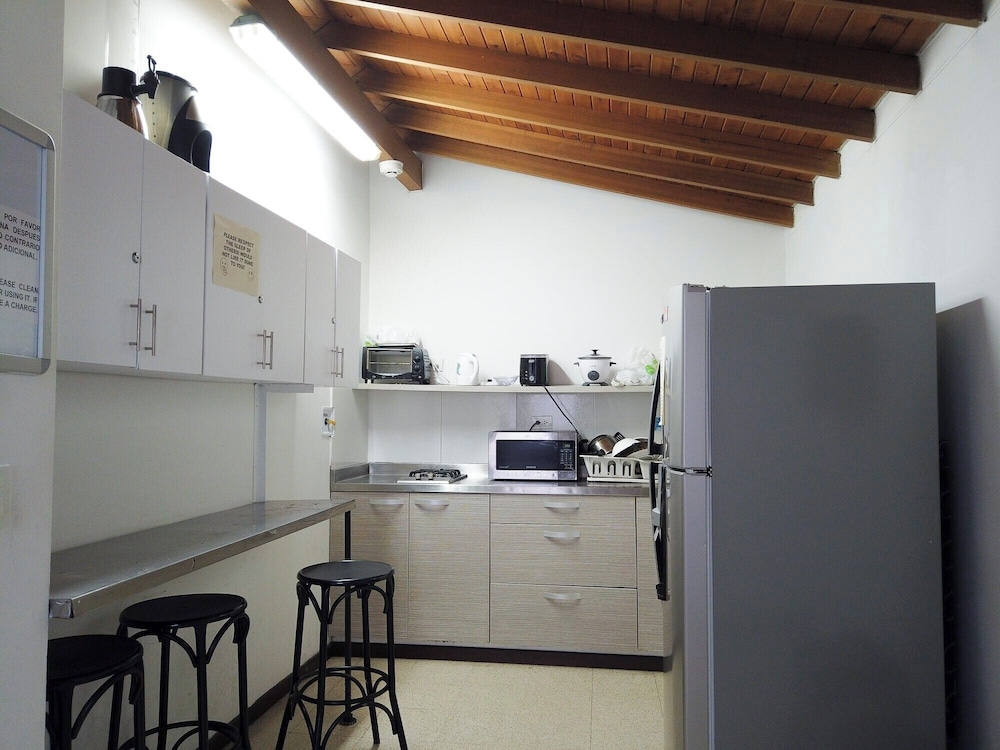 Hostal Lleras Calle 8 8/49