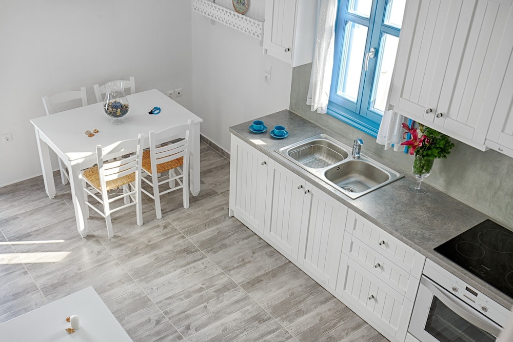 Aegean Sea Villas 4/50
