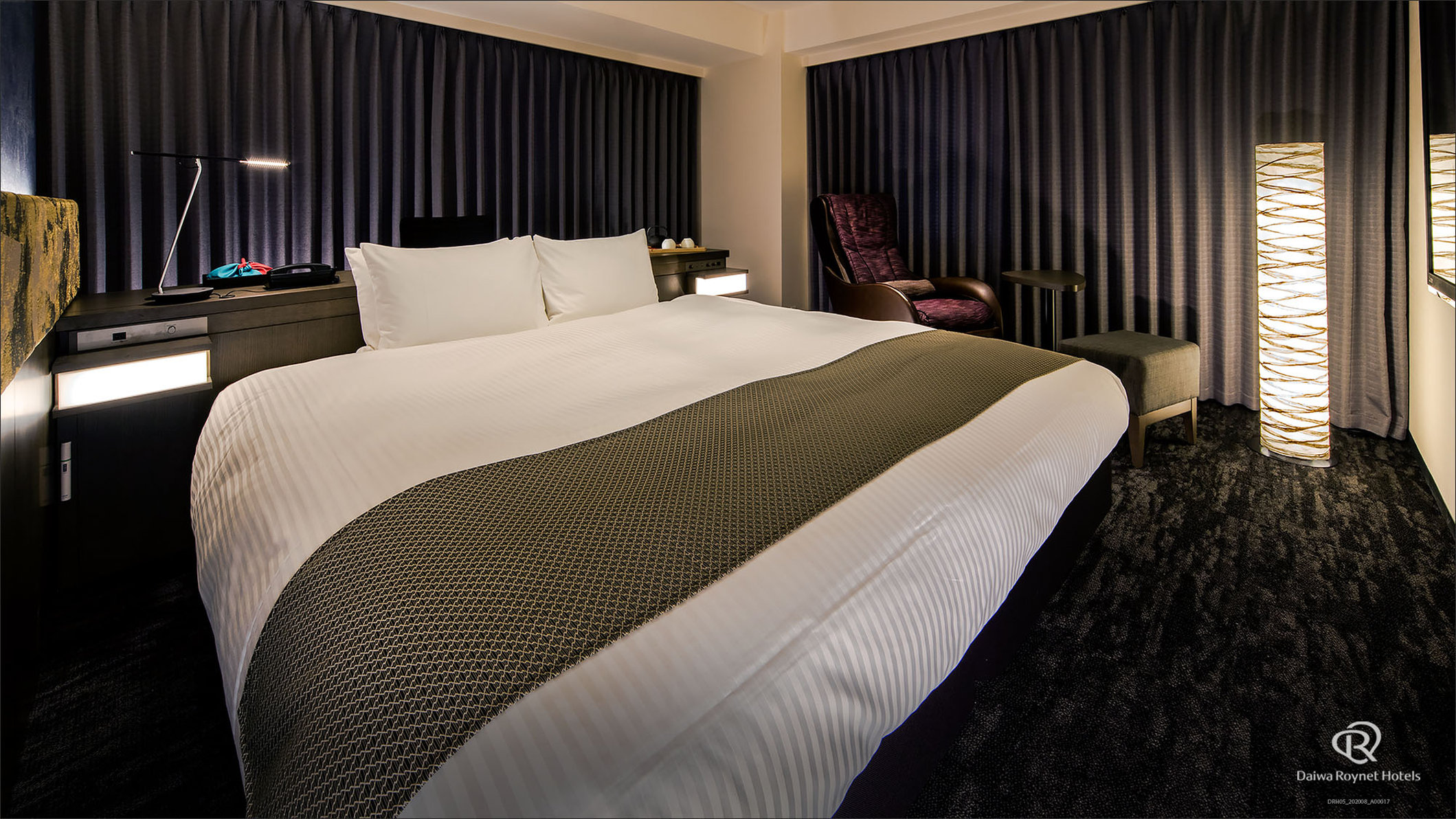 EXECUTIVE, DOUBLE BED