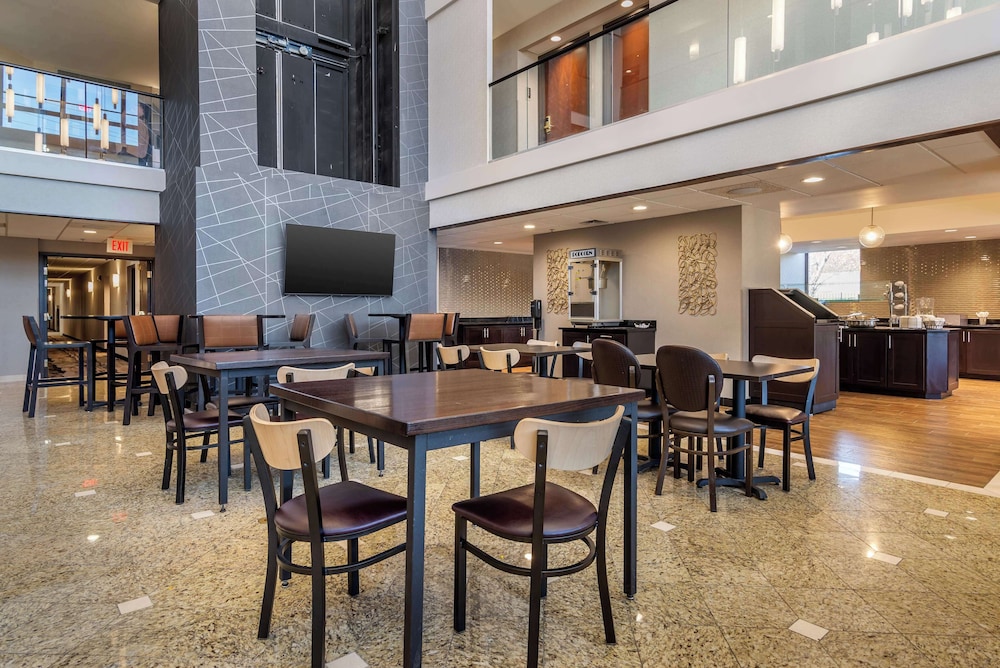 Drury Inn And Suites Atlanta Airport 38/50