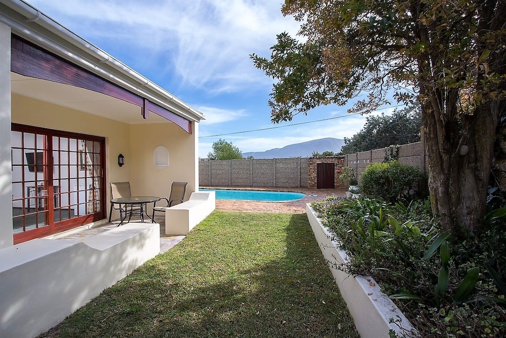Milkwood Lodge Hermanus 23/35