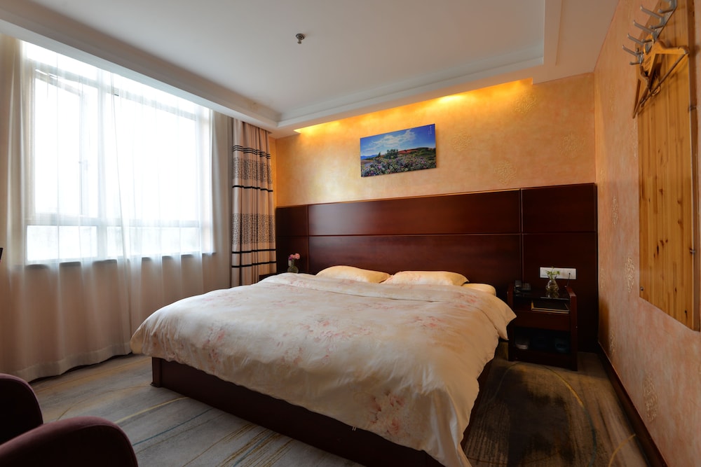Irene Boutique Hotel Jinshu Branch 24/64