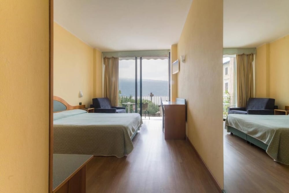 Hotel Lido 10/50
