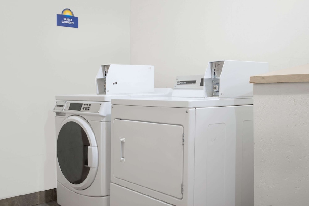 Days Inn by Wyndham Colorado City 15/30