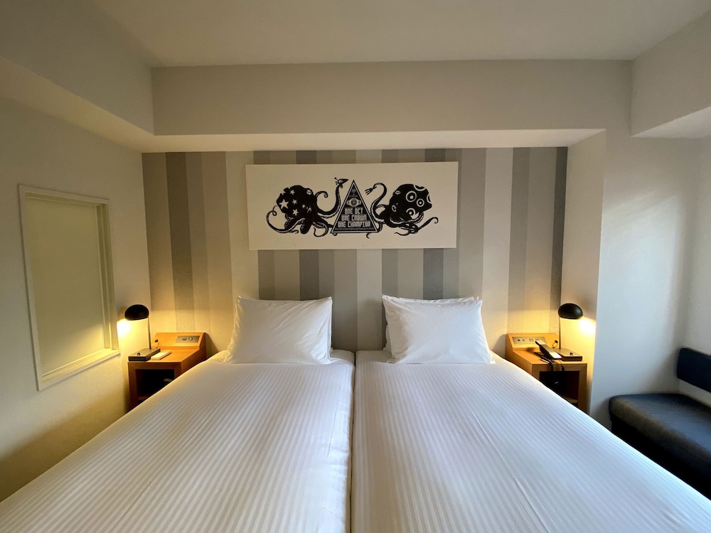 Umeda Holic Hotel 8/35